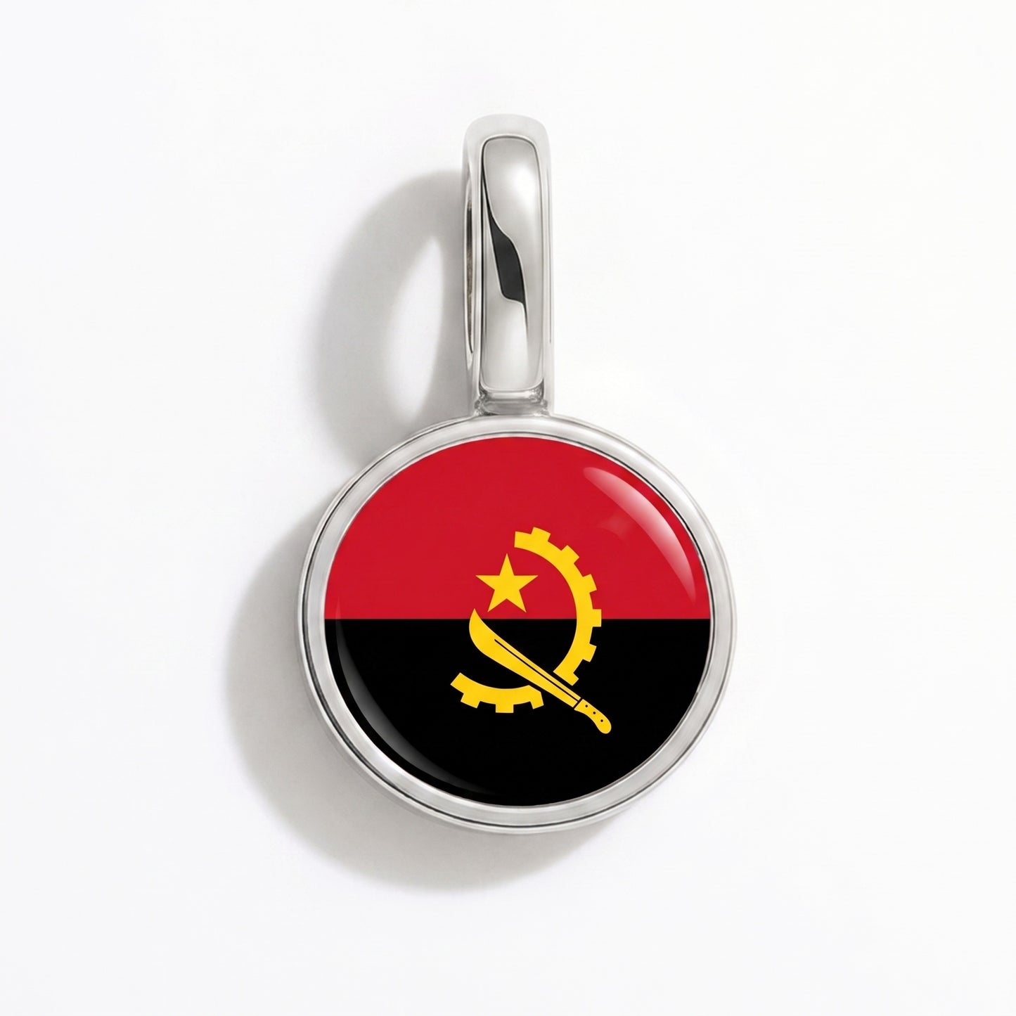 Charm vlag Angola – rond zilver