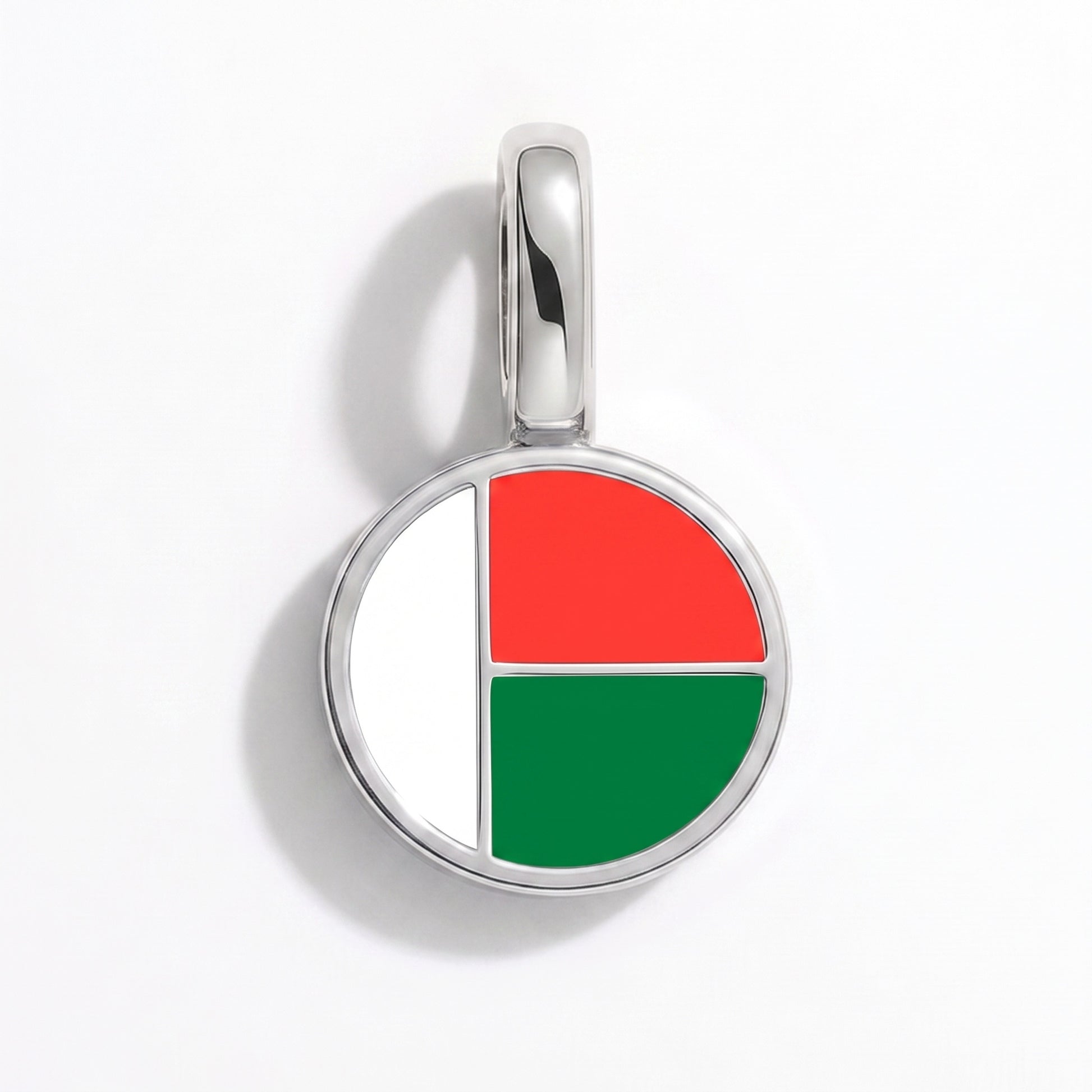 Charm vlag Madagaskar – rond zilver