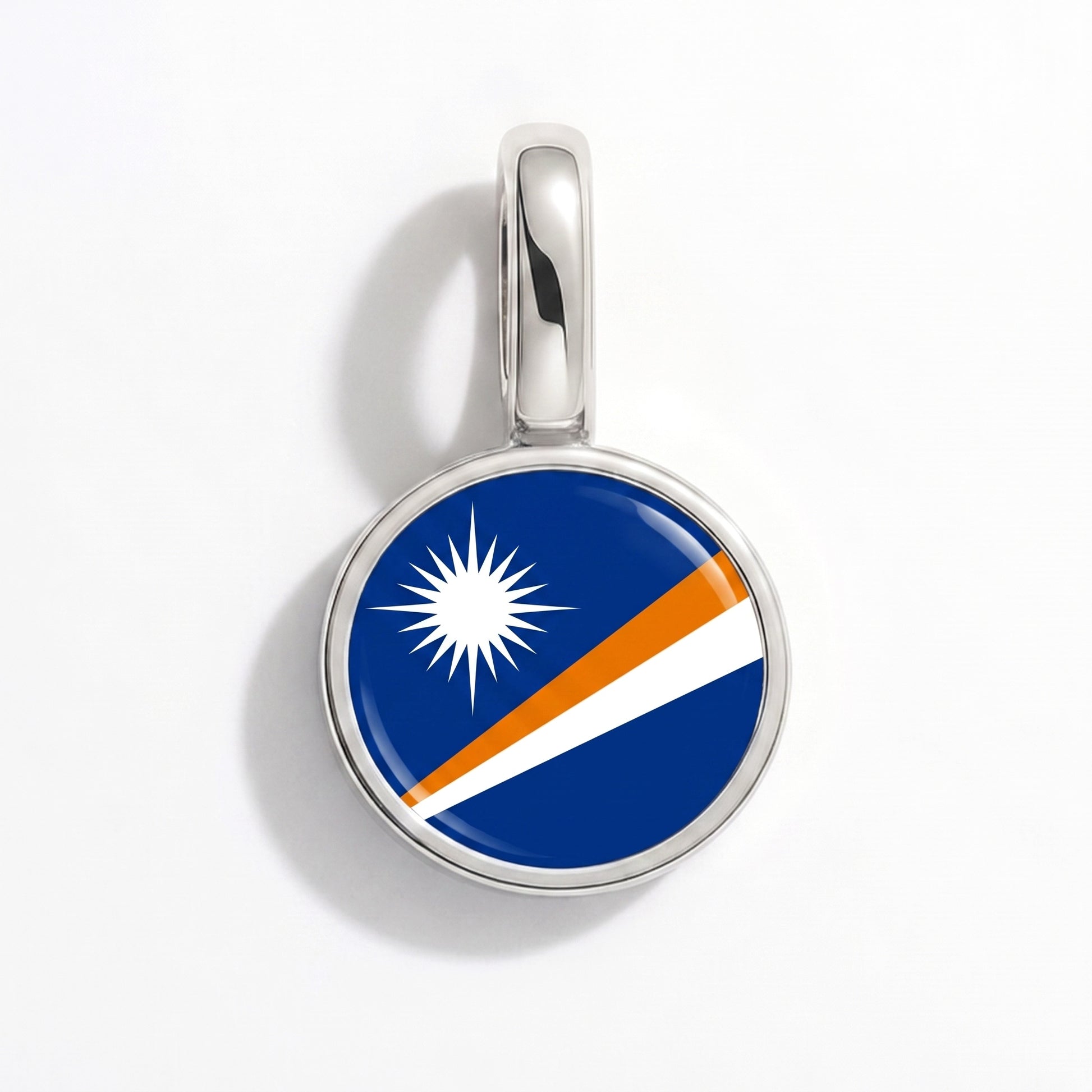 Charm vlag Marshalleilanden – rond zilver