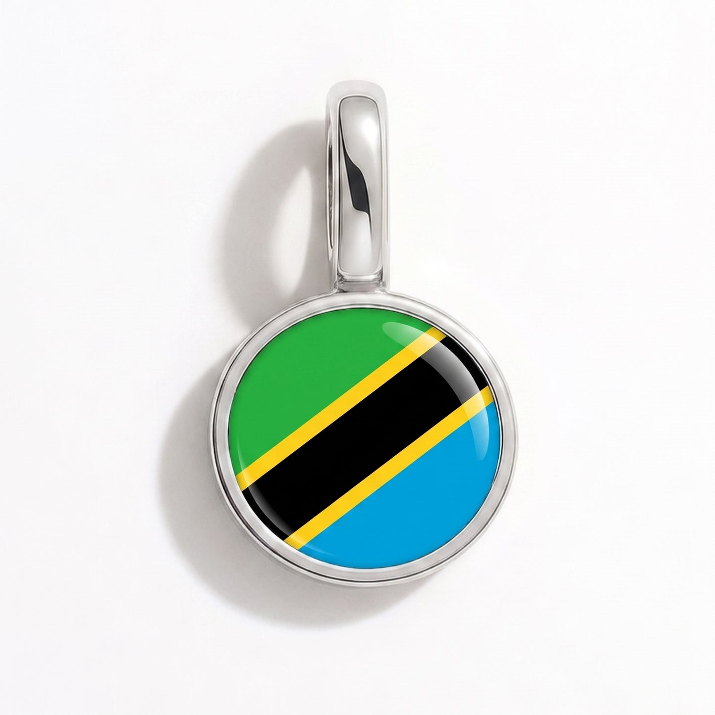Charm vlag Tanzania – rond zilver
